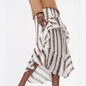 Munthe envy frill skirt, size 36, nwt